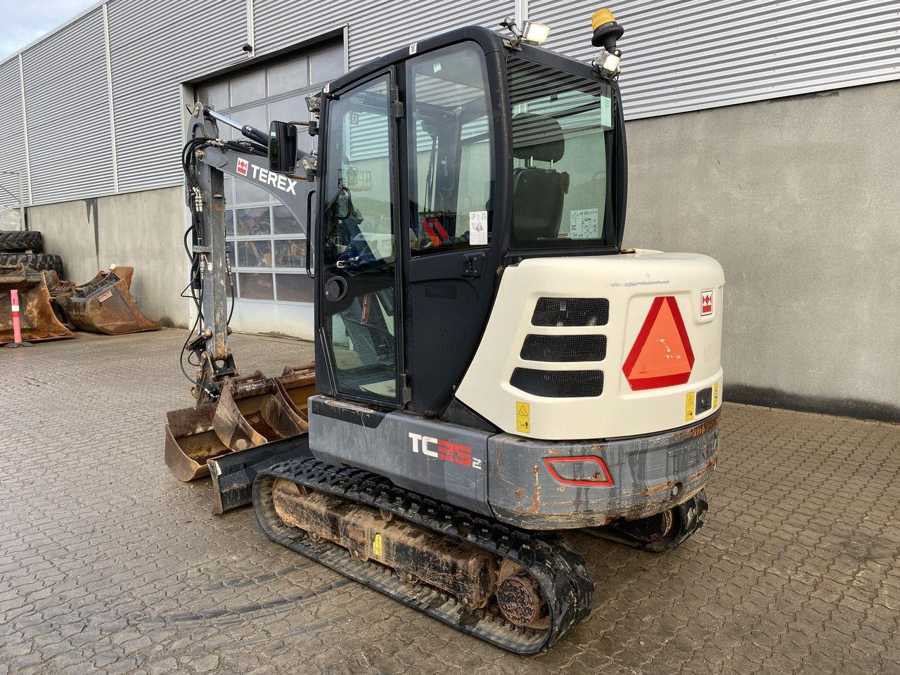 Terex TC35-2 - Minibagger: das Bild 2 Terex TC35-2 - Minibagger: das Bild 2