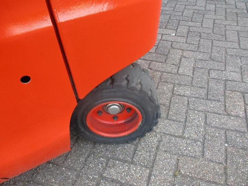 Linde E20-01/600 - Elektrostapler: das Bild 5 Linde E20-01/600 - Elektrostapler: das Bild 5