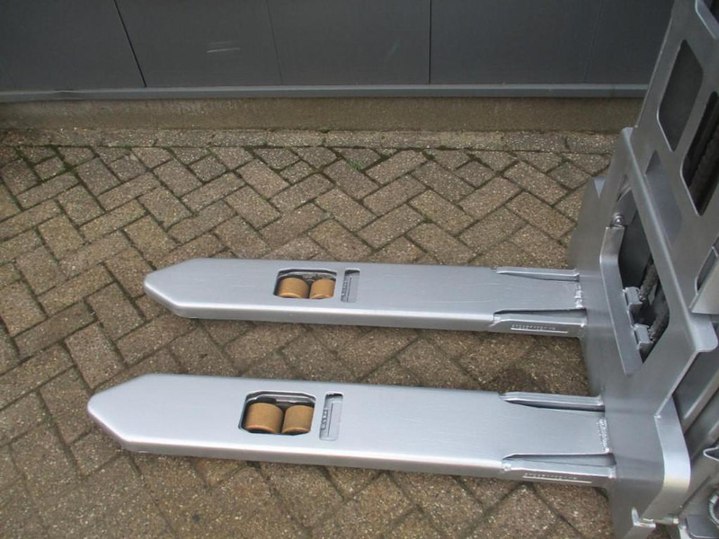 Still EXV16 - Niederhubwagen: das Bild 5 Still EXV16 - Niederhubwagen: das Bild 5