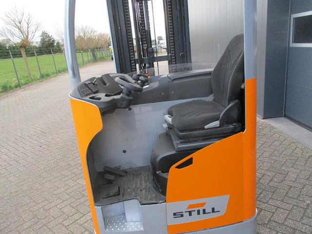Still FM X14 - Schubmaststapler: das Bild 4 Still FM X14 - Schubmaststapler: das Bild 4