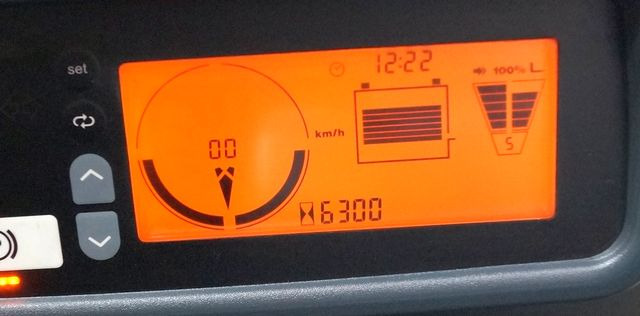 Jungheinrich EFG320 - Elektrostapler: das Bild 4 Jungheinrich EFG320 - Elektrostapler: das Bild 4