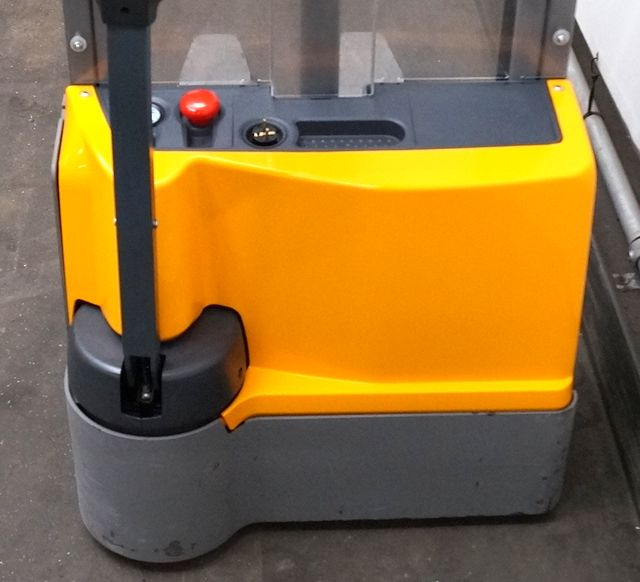 Jungheinrich EJC M10 - Hochhubwagen: das Bild 3 Jungheinrich EJC M10 - Hochhubwagen: das Bild 3