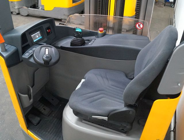 Jungheinrich ETV214 - Schubmaststapler: das Bild 3 Jungheinrich ETV214 - Schubmaststapler: das Bild 3