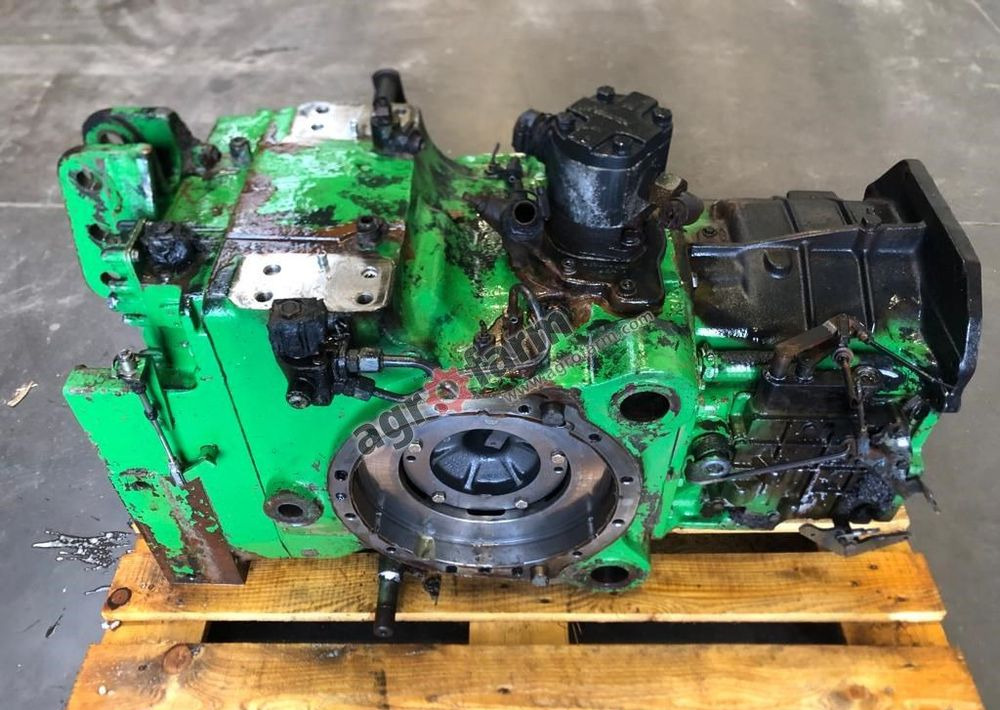 Tylny most John Deere 6110 L115877 - Getriebe: das Bild 4 Tylny most John Deere 6110 L115877 - Getriebe: das Bild 4