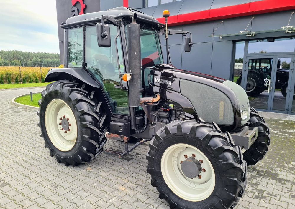 Valtra A93 - Traktor: das Bild 3 Valtra A93 - Traktor: das Bild 3