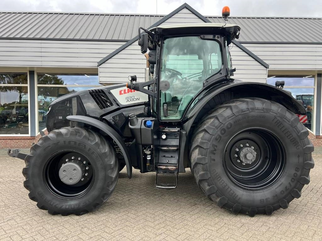 Claas Axion 830 - Traktor: das Bild 2 Claas Axion 830 - Traktor: das Bild 2