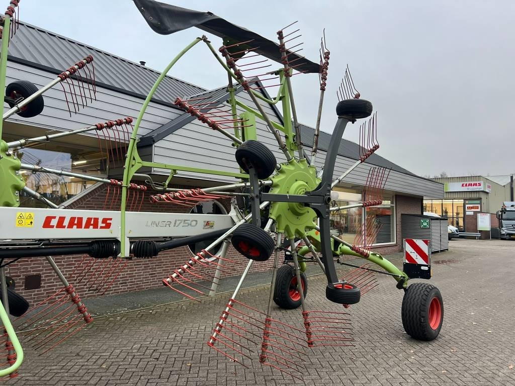 Heuwender/ Wenderechen Claas Liner 1750: das Bild 7 Heuwender/ Wenderechen Claas Liner 1750: das Bild 7