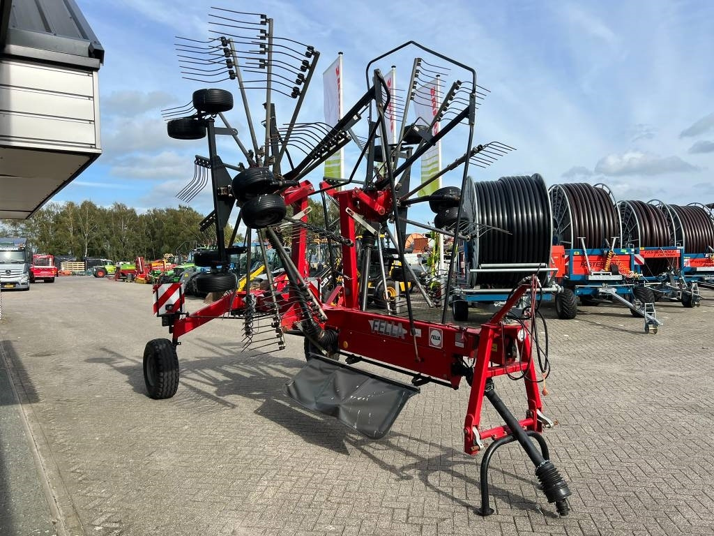 Fella TS 880 - Heuwender/ Wenderechen: das Bild 4 Fella TS 880 - Heuwender/ Wenderechen: das Bild 4