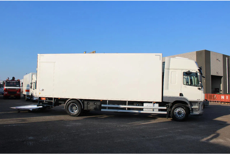 DAF CF 260 + EURO 6 + LIFT - Koffer LKW: das Bild 4 DAF CF 260 + EURO 6 + LIFT - Koffer LKW: das Bild 4