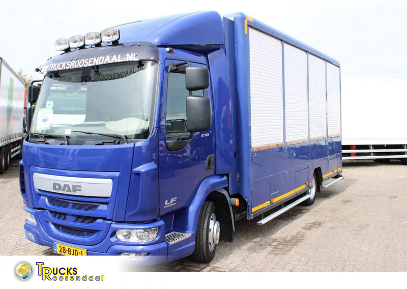 DAF LF 230 + EURO 6 - Tiertransporter LKW: das Bild 1 DAF LF 230 + EURO 6 - Tiertransporter LKW: das Bild 1