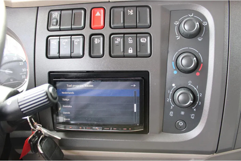 Koffer LKW DAF LF 230 + EURO 6: das Bild 9