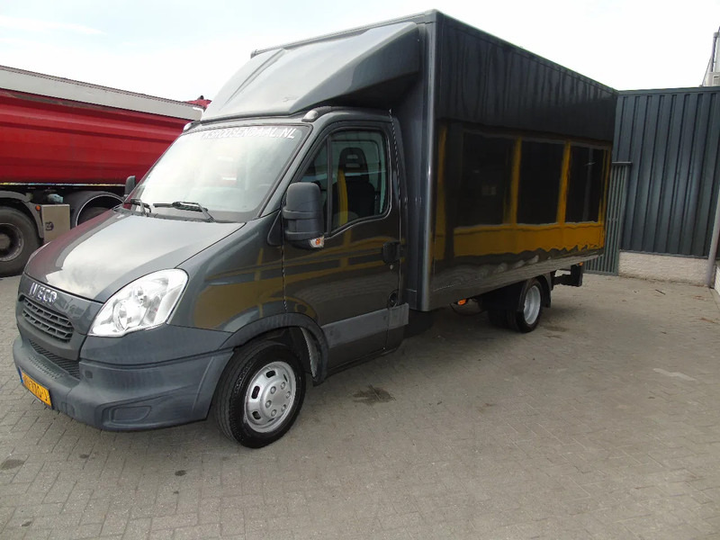Iveco Daily 35C13 + LIFT + EURO 5 - Koffer Transporter: das Bild 2 Iveco Daily 35C13 + LIFT + EURO 5 - Koffer Transporter: das Bild 2