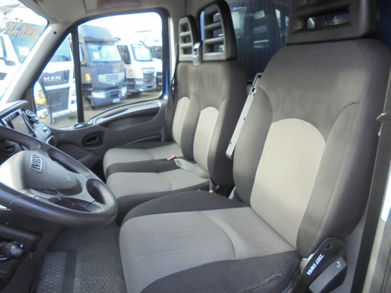 Iveco Daily 40C17 + Euro 5 + Dhollandia Lift + Clickstar - Koffer Transporter: das Bild 4 Iveco Daily 40C17 + Euro 5 + Dhollandia Lift + Clickstar - Koffer Transporter: das Bild 4