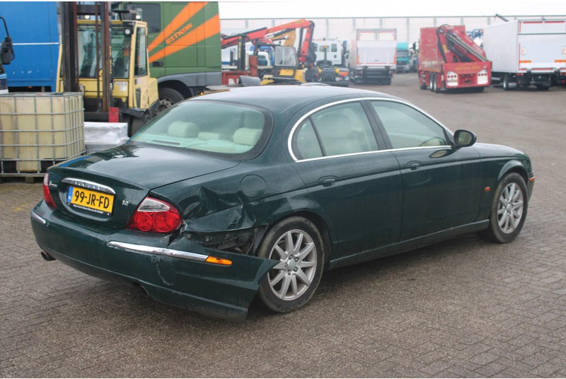 Jaguar S-TYPE 3.0 V6 EXECUTIVE +EURO 3 - Limousine: das Bild 5 Jaguar S-TYPE 3.0 V6 EXECUTIVE +EURO 3 - Limousine: das Bild 5