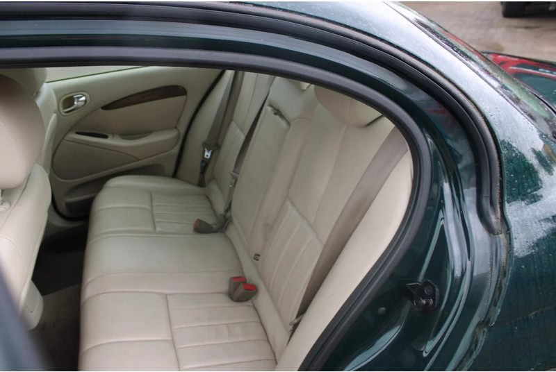 Limousine Jaguar S-TYPE 3.0 V6 EXECUTIVE +EURO 3: das Bild 11