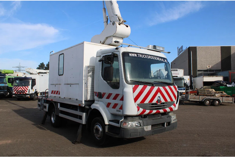 Renault Midlum 220 + manual - LKW: das Bild 5 Renault Midlum 220 + manual - LKW: das Bild 5