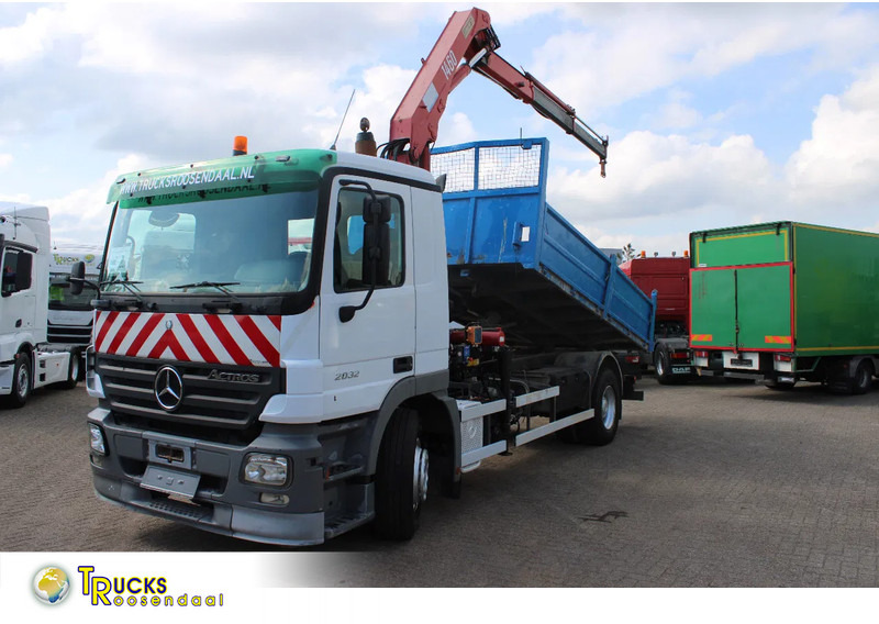 Mercedes-Benz Actros 2032 + HMF 1460 + Tipper + Steel Steel - Kipper: das Bild 1 Mercedes-Benz Actros 2032 + HMF 1460 + Tipper + Steel Steel - Kipper: das Bild 1