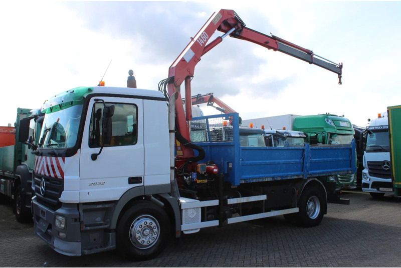 Mercedes-Benz Actros 2032 + HMF 1460 + Tipper + Steel Steel - Kipper: das Bild 3 Mercedes-Benz Actros 2032 + HMF 1460 + Tipper + Steel Steel - Kipper: das Bild 3