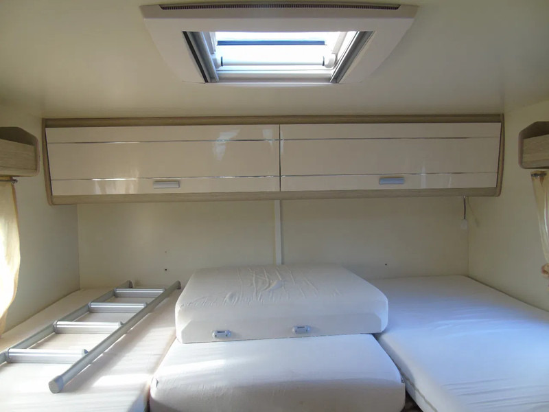 PLA H380 + FULL OPTION - Teilintegriertes Wohnmobil: das Bild 4 PLA H380 + FULL OPTION - Teilintegriertes Wohnmobil: das Bild 4