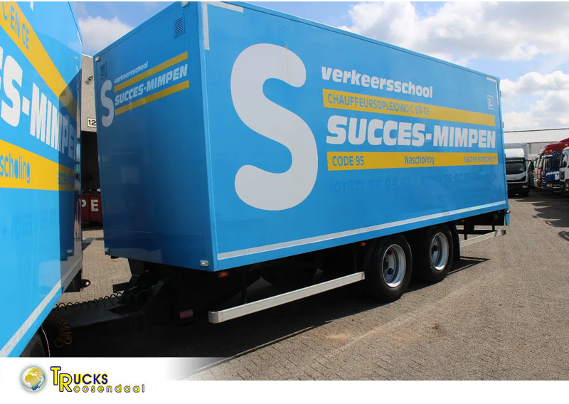 Pacton 2X AXLE + NICE TRAILER - Koffer Anhänger: das Bild 1 Pacton 2X AXLE + NICE TRAILER - Koffer Anhänger: das Bild 1