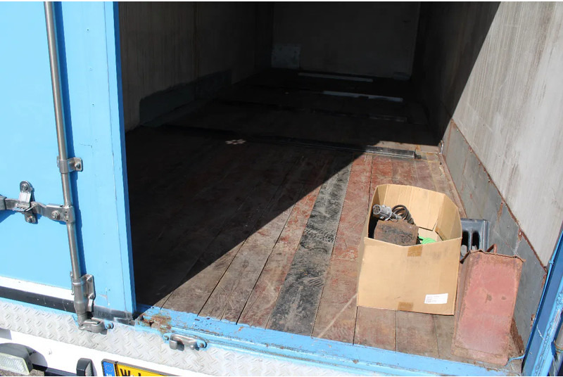 Pacton 2X AXLE + NICE TRAILER - Koffer Anhänger: das Bild 5 Pacton 2X AXLE + NICE TRAILER - Koffer Anhänger: das Bild 5