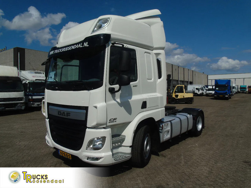 DAF CF 440 + EURO 6 - Sattelzugmaschine: das Bild 1 DAF CF 440 + EURO 6 - Sattelzugmaschine: das Bild 1