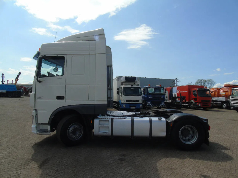 DAF XF 460 + 302KM + PTO + MANUAL + EURO 6 - Sattelzugmaschine: das Bild 4 DAF XF 460 + 302KM + PTO + MANUAL + EURO 6 - Sattelzugmaschine: das Bild 4