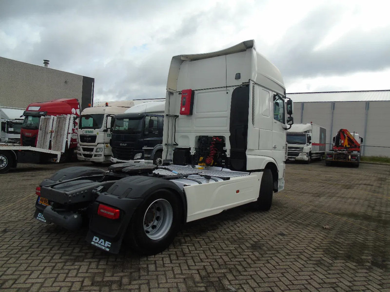 DAF XF 460 + EURO 6 + SSC - Sattelzugmaschine: das Bild 3 DAF XF 460 + EURO 6 + SSC - Sattelzugmaschine: das Bild 3
