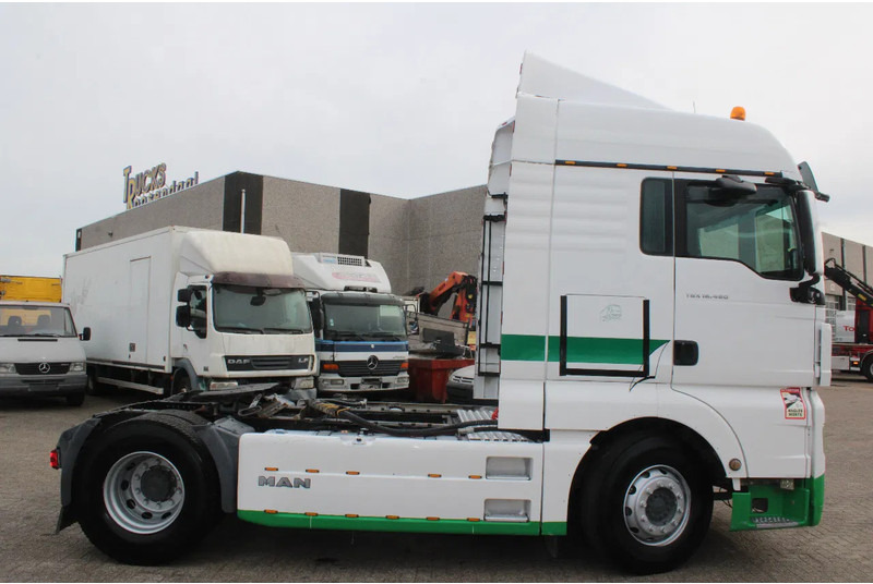 MAN TGX 18.480 + EURO 5 + PTO + RETARDER ! FULL SPOILER - Sattelzugmaschine: das Bild 4 MAN TGX 18.480 + EURO 5 + PTO + RETARDER ! FULL SPOILER - Sattelzugmaschine: das Bild 4