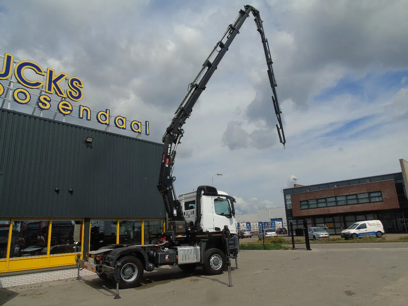 Mercedes-Benz Arocs 2051 + 4X4 + HIAB 302 E6 / JIB 70 X 4 + 10 EXTENTSIONS (512hours) - Sattelzugmaschine: das Bild 4 Mercedes-Benz Arocs 2051 + 4X4 + HIAB 302 E6 / JIB 70 X 4 + 10 EXTENTSIONS (512hours) - Sattelzugmaschine: das Bild 4