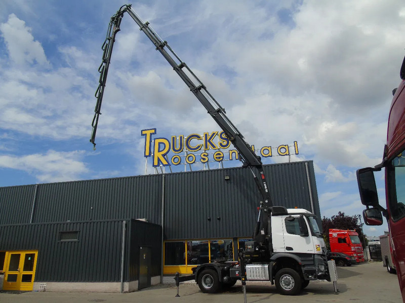 Mercedes-Benz Arocs 2051 + 4X4 + HIAB 302 E6 / JIB 70 X 4 + 10 EXTENTSIONS (512hours) - Sattelzugmaschine: das Bild 3 Mercedes-Benz Arocs 2051 + 4X4 + HIAB 302 E6 / JIB 70 X 4 + 10 EXTENTSIONS (512hours) - Sattelzugmaschine: das Bild 3