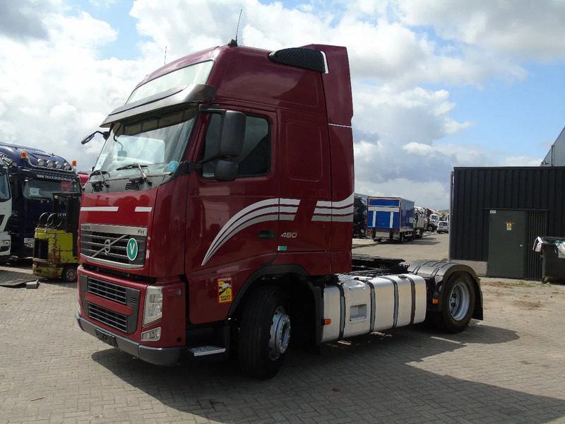 Volvo FH 460 + XL CABINE + EURO 5 + 6x IN STOCK - Sattelzugmaschine: das Bild 2 Volvo FH 460 + XL CABINE + EURO 5 + 6x IN STOCK - Sattelzugmaschine: das Bild 2