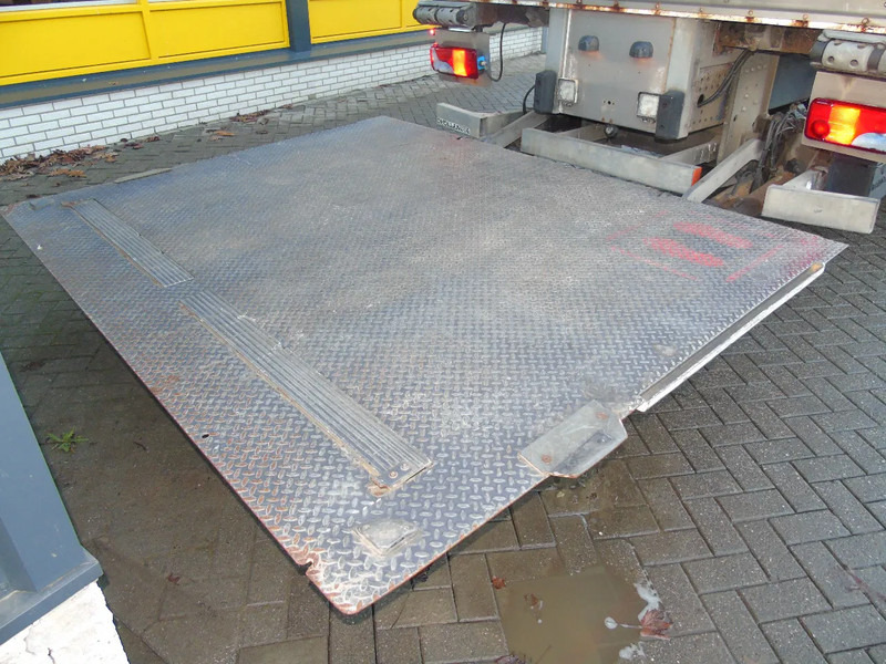 Scania P 310 + EURO 5 + LIFT + 19T - Koffer LKW: das Bild 4 Scania P 310 + EURO 5 + LIFT + 19T - Koffer LKW: das Bild 4