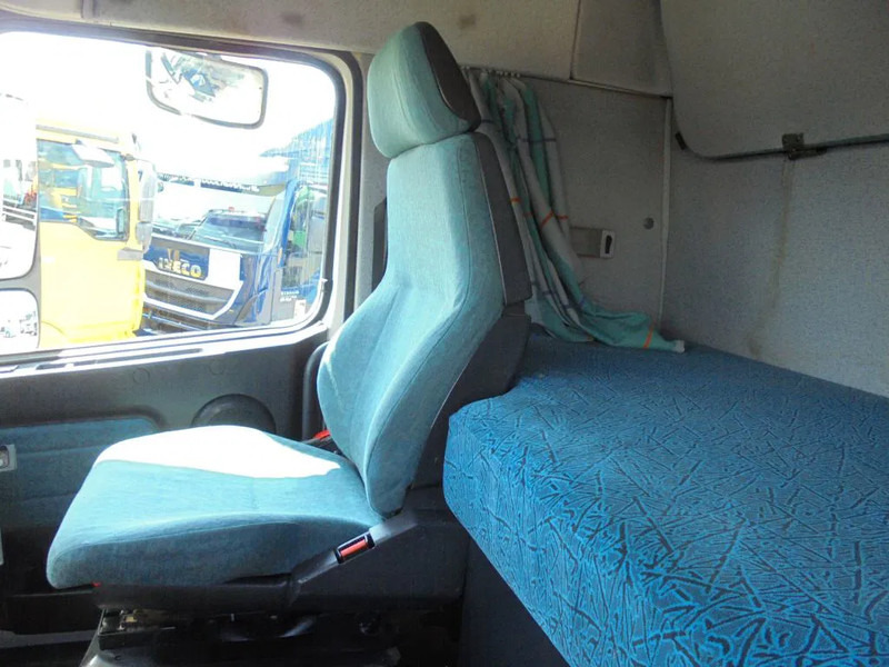 Fahrgestell LKW Volvo FH 12.420 + Euro 2 + 6x2 + Manual: das Bild 11