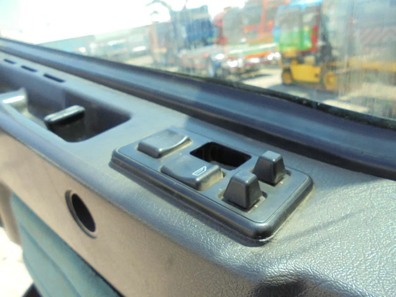 Fahrgestell LKW Volvo FH 12.420 + Euro 2 + 6x2 + Manual: das Bild 13