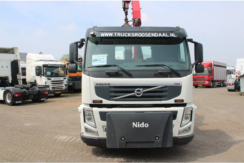 Volvo FM 330 + HMF 1035 + HOOKSYTEM HYVA + EURO 5 + 6X2 - Seil Abrollkipper, Autokran: das Bild 3 Volvo FM 330 + HMF 1035 + HOOKSYTEM HYVA + EURO 5 + 6X2 - Seil Abrollkipper, Autokran: das Bild 3