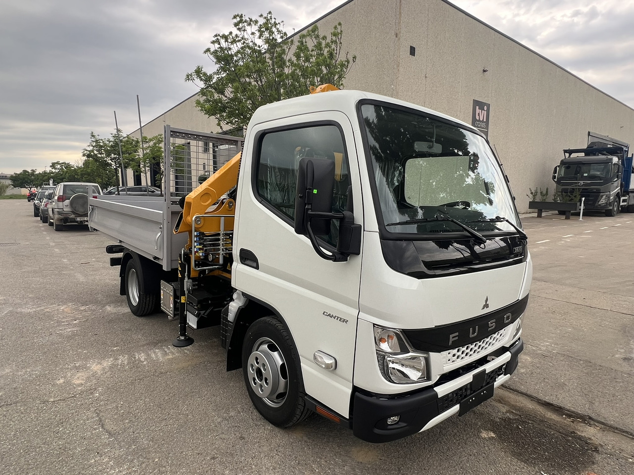 FUSO 35 3S - Autokran: das Bild 3 FUSO 35 3S - Autokran: das Bild 3