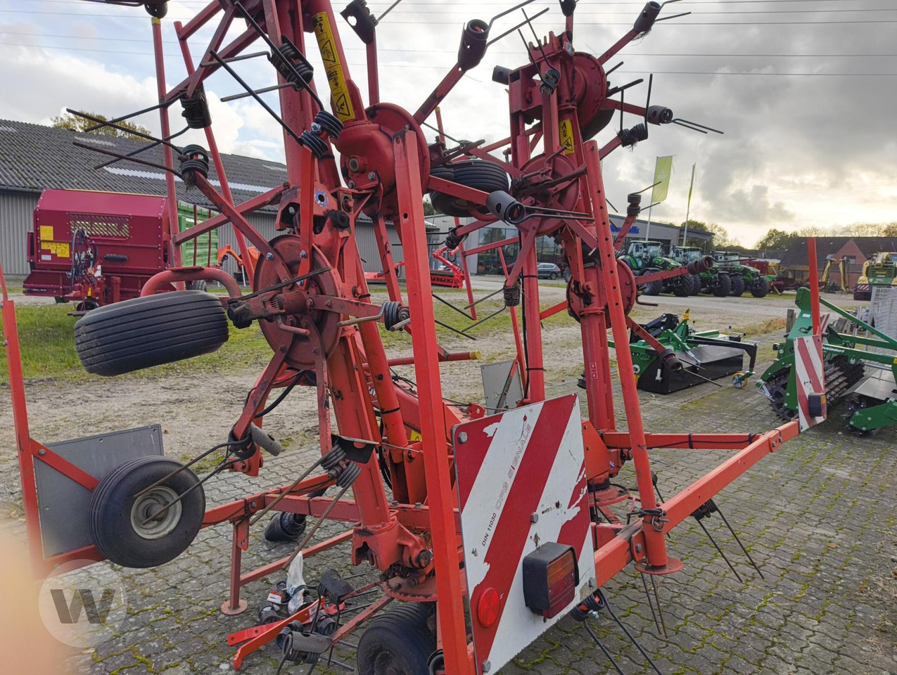 Kuhn GF 8501 MH - Heuwender/ Wenderechen: das Bild 3 Kuhn GF 8501 MH - Heuwender/ Wenderechen: das Bild 3