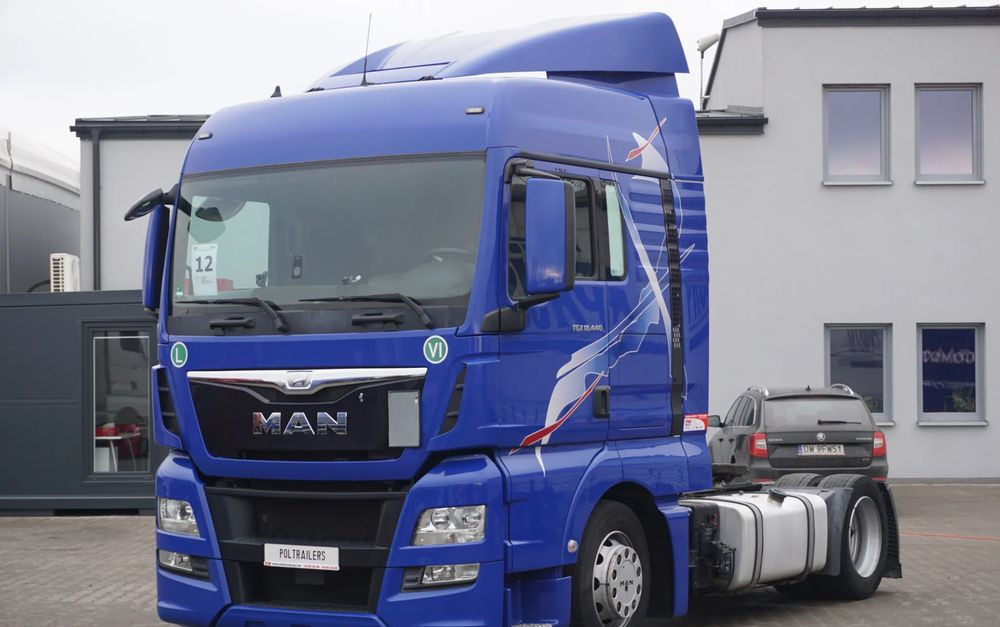 MAN 2 szt. Low-Deck i Standard TGX 18.440 - Sattelzugmaschine: das Bild 2 MAN 2 szt. Low-Deck i Standard TGX 18.440 - Sattelzugmaschine: das Bild 2