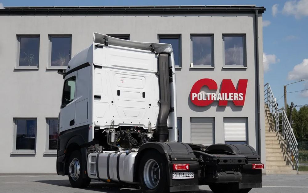 Mercedes-Benz Actros 1845 - Sattelzugmaschine: das Bild 4 Mercedes-Benz Actros 1845 - Sattelzugmaschine: das Bild 4