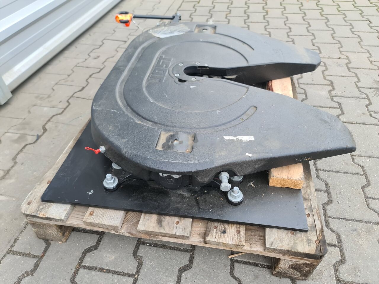 DAF MAN SCANIA VOLVO RENAULT IVECO FIFTH WHEEL / Jost JSK37ME140E1 JSK 37ME 140 MP 0815- 74 / WORLDWIDE DELIVERY - Sattelkupplung für LKW: das Bild 3 DAF MAN SCANIA VOLVO RENAULT IVECO FIFTH WHEEL / Jost JSK37ME140E1 JSK 37ME 140 MP 0815- 74 / WORLDWIDE DELIVERY - Sattelkupplung für LKW: das Bild 3