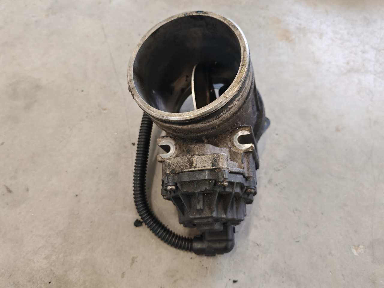 MAN TGS TGX EURO 6 / D2676LF / THROTTLE VALVE / 51094137018 - Motor und Teile: das Bild 3 MAN TGS TGX EURO 6 / D2676LF / THROTTLE VALVE / 51094137018 - Motor und Teile: das Bild 3