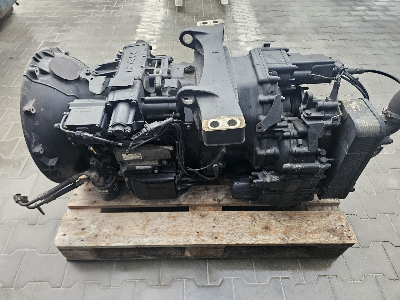 MAN TGS TGX EURO 6 / GRS TIPMATIC GEARBOX RETARDER / 81320046462 - Getriebe: das Bild 5 MAN TGS TGX EURO 6 / GRS TIPMATIC GEARBOX RETARDER / 81320046462 - Getriebe: das Bild 5