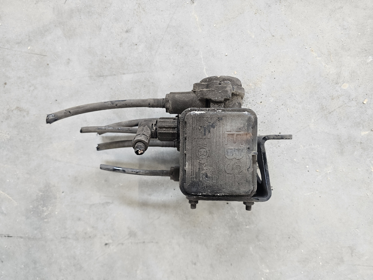 MAN TGX TGS / EBS VALVE / 81523016213 - Bremsventil: das Bild 1 MAN TGX TGS / EBS VALVE / 81523016213 - Bremsventil: das Bild 1