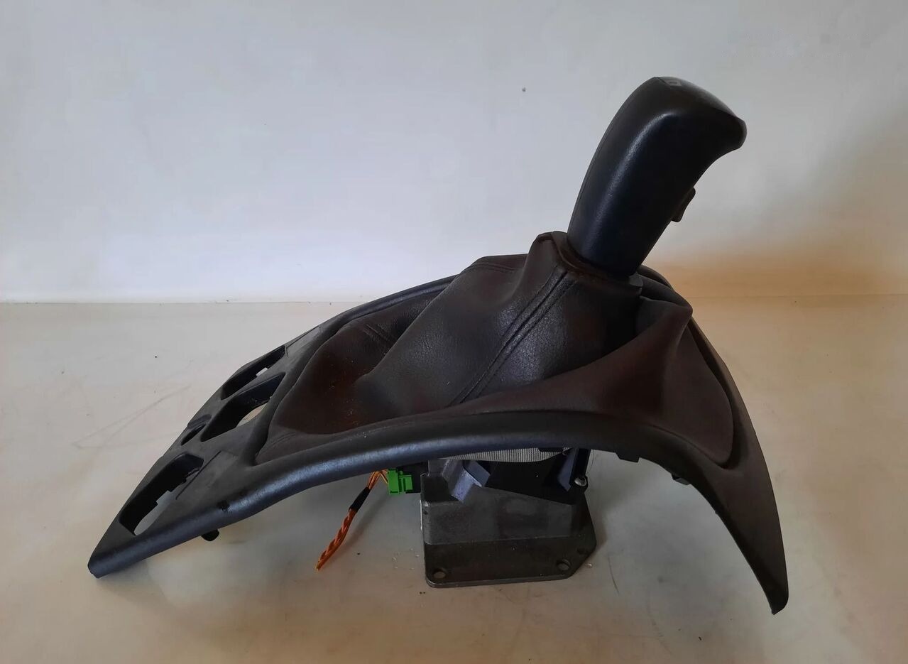 Renault Joystick lewarek zmiany biegów RENAULT MAGNUM DXI 12 Renault truck - Getriebe für LKW: das Bild 1 Renault Joystick lewarek zmiany biegów RENAULT MAGNUM DXI 12 Renault truck - Getriebe für LKW: das Bild 1