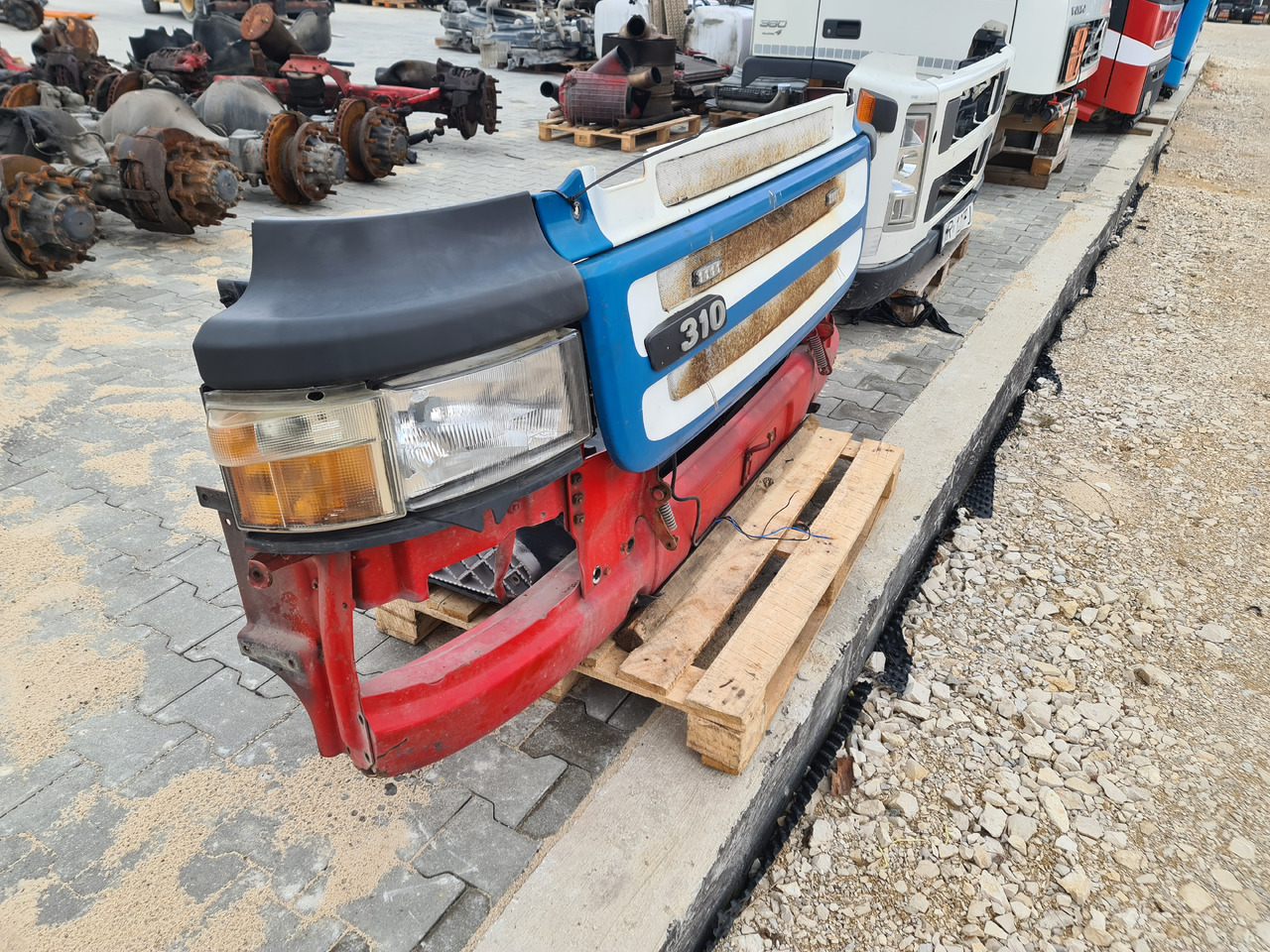 SCANIA P / BUMPER STEPS LAMPS SET / WORLDWIDE DELIVERY - Stoßstange: das Bild 2 SCANIA P / BUMPER STEPS LAMPS SET / WORLDWIDE DELIVERY - Stoßstange: das Bild 2