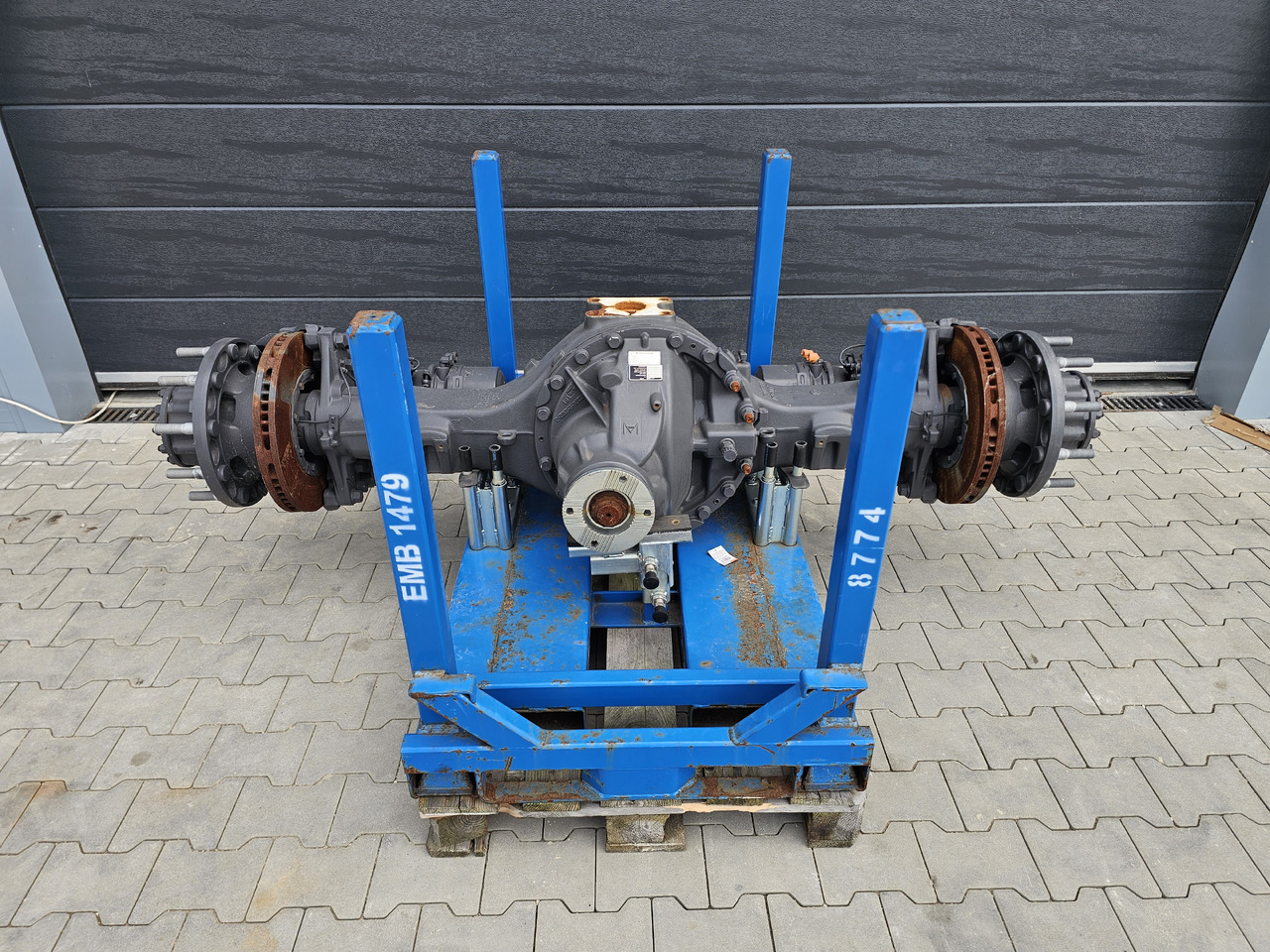 VOLVO / RENAULT COMPLETE REAR AXLE / MS17X / RSS1344C / ratio: 3.70 / NEW - NOT USED - Hinterachse: das Bild 1 VOLVO / RENAULT COMPLETE REAR AXLE / MS17X / RSS1344C / ratio: 3.70 / NEW - NOT USED - Hinterachse: das Bild 1