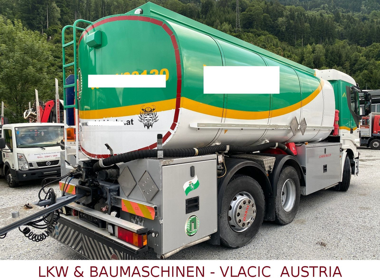 Iveco Stralis 460 Schwarzmüller Benz/Diesel Kompletzug - Tankwagen: das Bild 4 Iveco Stralis 460 Schwarzmüller Benz/Diesel Kompletzug - Tankwagen: das Bild 4