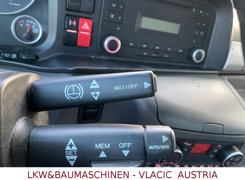 Fahrgestell LKW MAN TGS 26.440 6x2 mit Lift und Lenkachse: das Bild 6