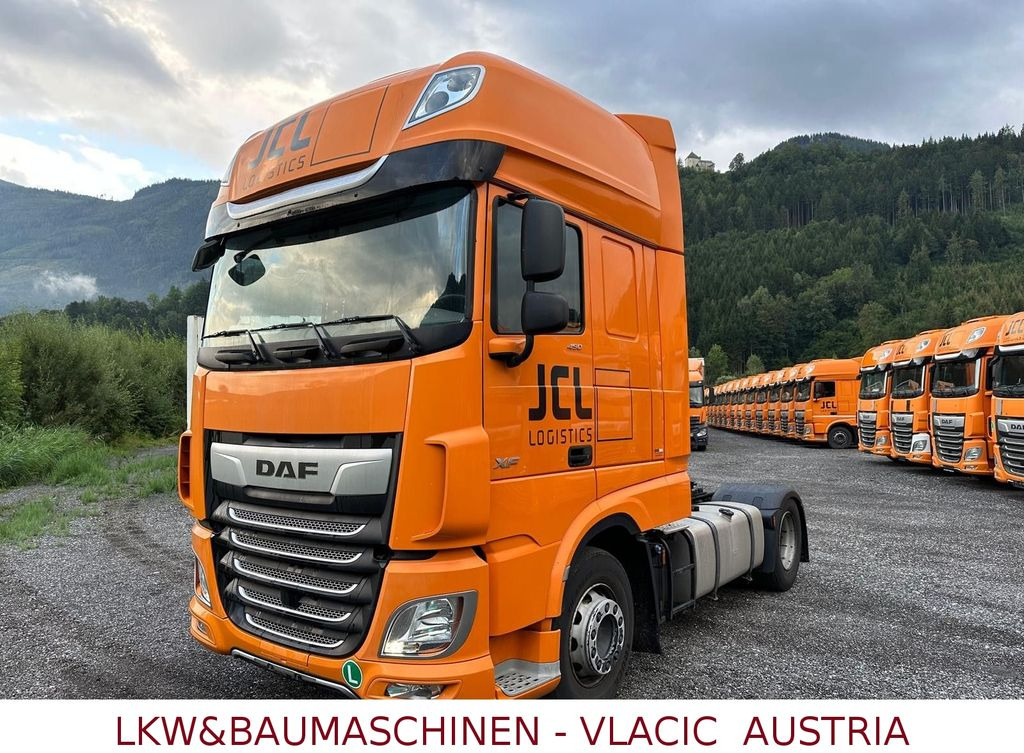 DAF XF 450 FT SSC - ADR AT-FL-EX DAF XF 450 FT SSC Mega SZM vorne Blatt feder - Sattelzugmaschine: das Bild 1 DAF XF 450 FT SSC - ADR AT-FL-EX DAF XF 450 FT SSC Mega SZM vorne Blatt feder - Sattelzugmaschine: das Bild 1